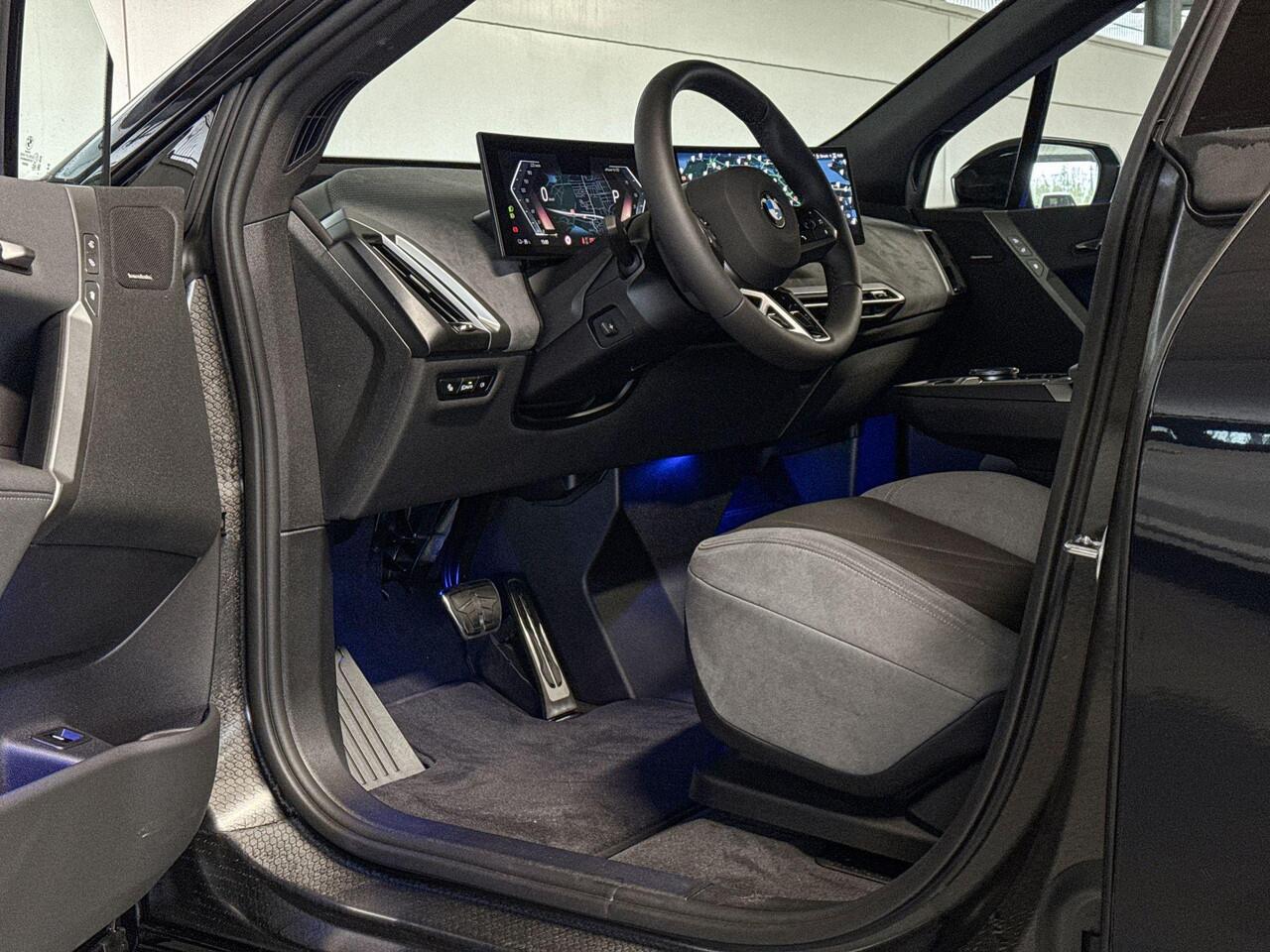 BMW iX xDrive45 101 kWh | Selections | Trekhaak met elektrisch wegklapbare kogel