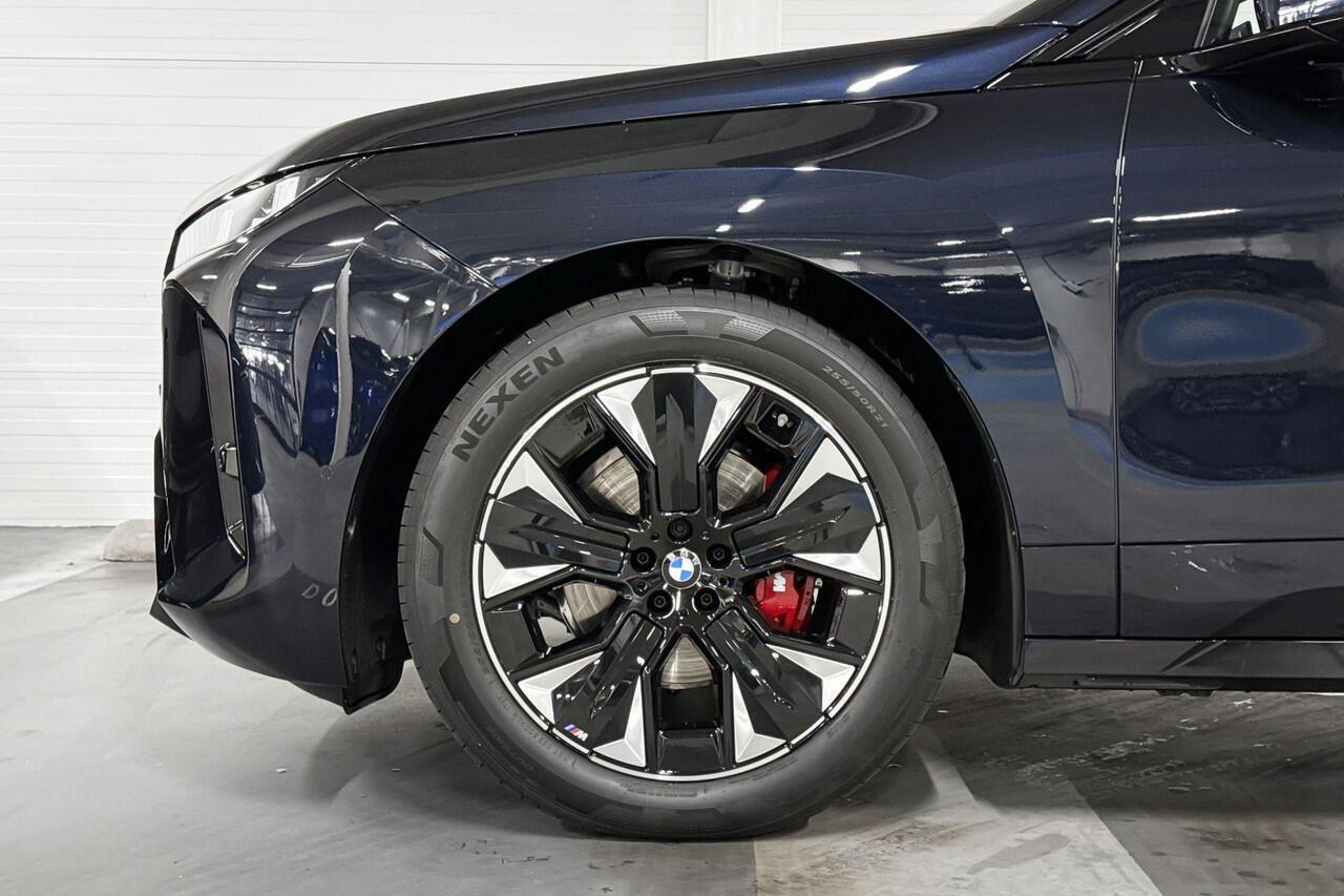 BMW iX xDrive45 | M-Sport Pro | Driving Assistant Plus | Harman/Kardon | Sky Lounge | Soft-Close Portieren | Comfort Access | Trekhaak