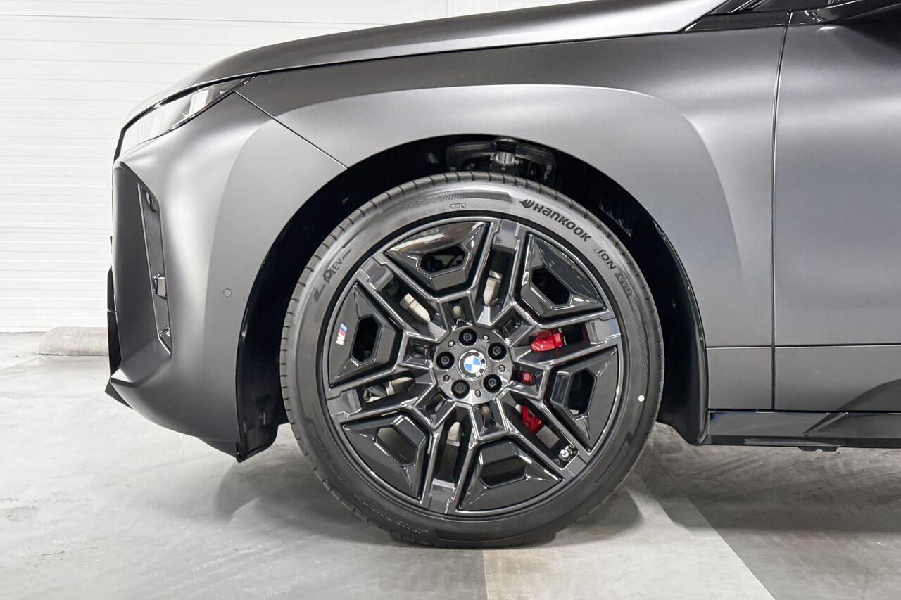 BMW iX xDrive60 | M-Sport Pro | Innovation Pack | Comfort Pack | Driving Assistant Professional | Parking Assistant Professional | Bowers&Wilkins | Sky Lounge | Soft-Close | Comfort Access | Trekhaak