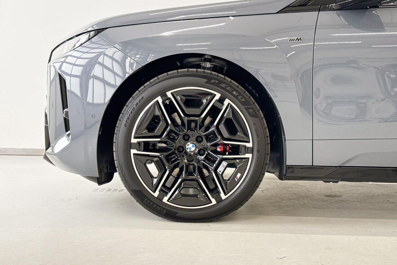 BMW iX xDrive M70 | Comfort Pack | Innovation Pack | Trekhaak | Showroomvoordeel