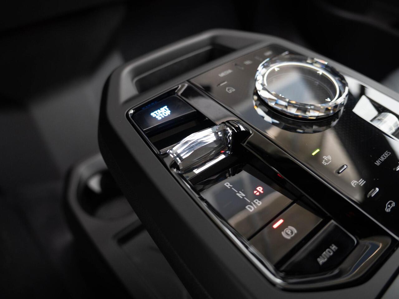 BMW iX xDrive45 | M Sportpakket Pro | Comfort Pack | Innovation Pack