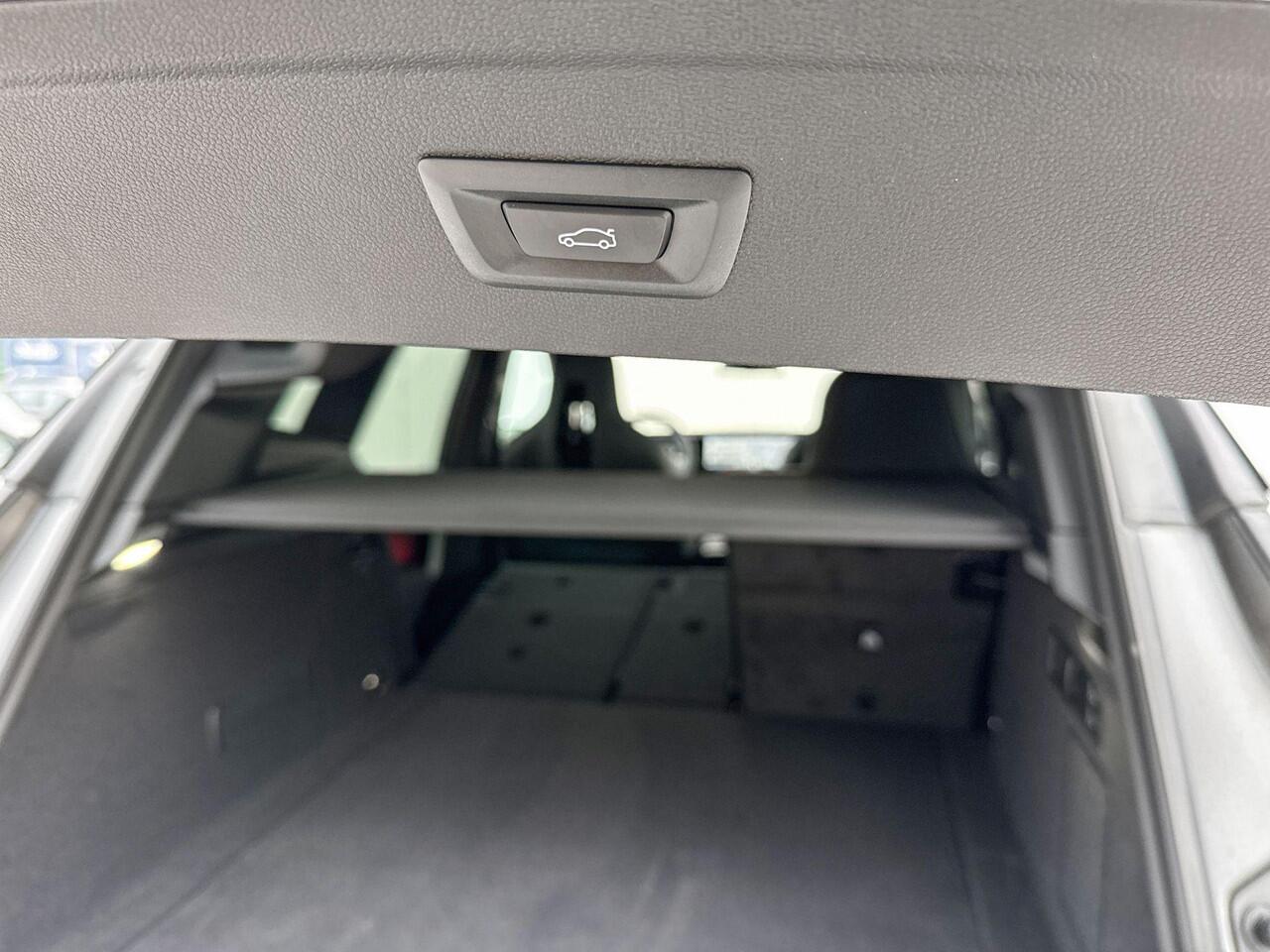 BMW iX xDrive40 High Executive Luchtvering / Harman Kardon Audio / Stoelventilatie / Stoelverwarming / Panoramadak