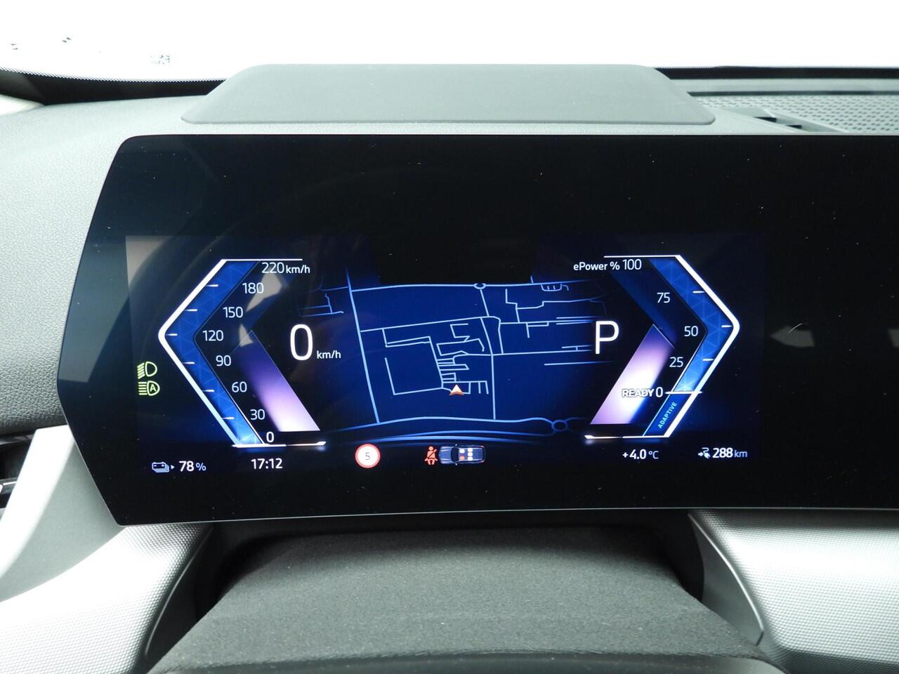 BMW iX1 xDrive30 | LED | HUD | Schuifdak | Stoelverwarming | Keyless go | Sportstoelen | DAB | Alu 17 inch