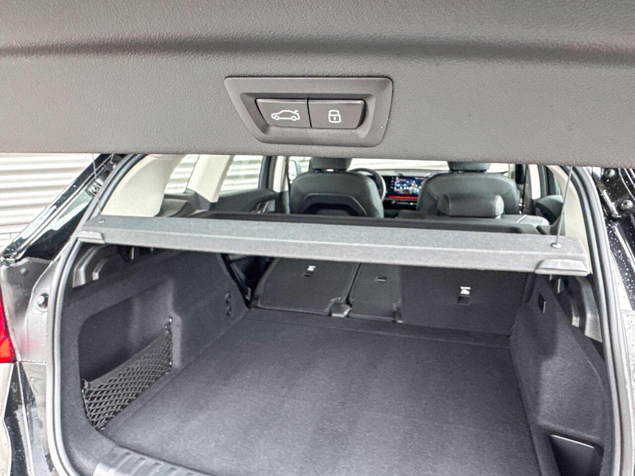 BMW iX1 xDrive30 Launch Edition 67 kWh