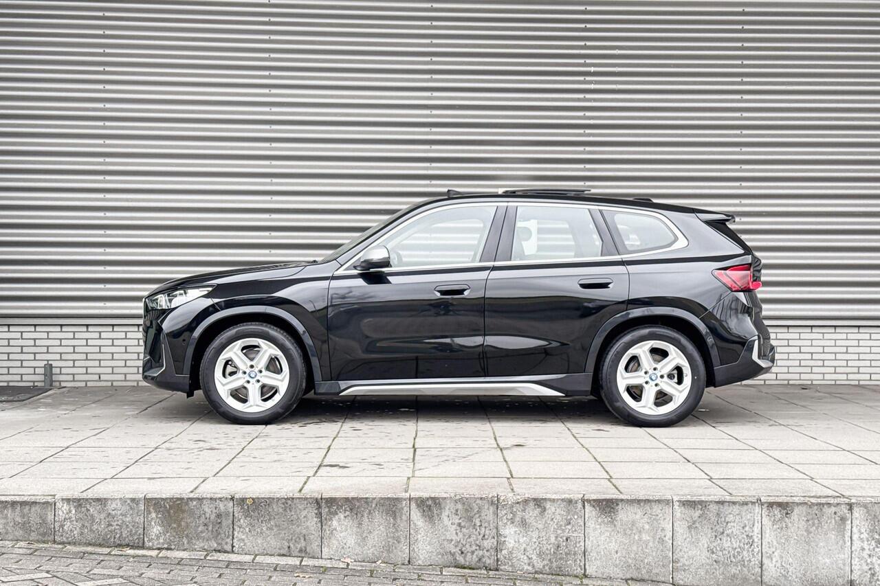 BMW iX1 xDrive30 Launch Edition 67 kWh