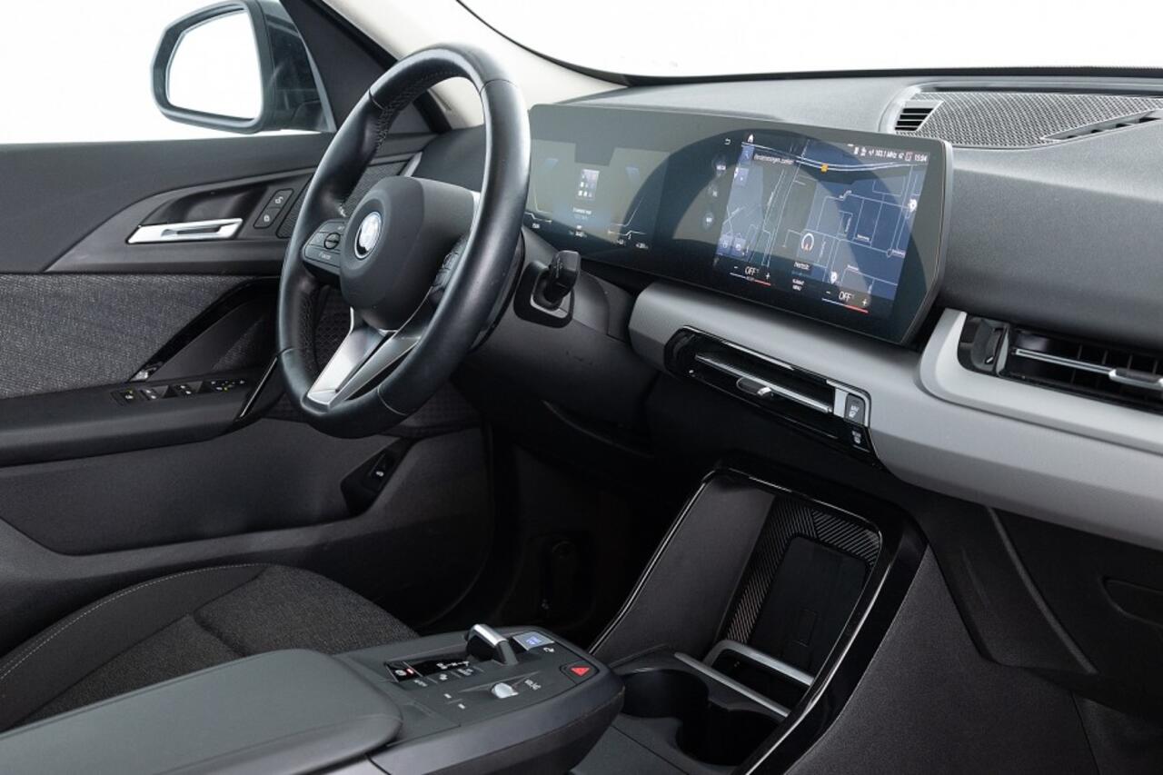 BMW iX1 xDrive30 Business Design *SOH 100%* NAVI | Full LED | VELGEN