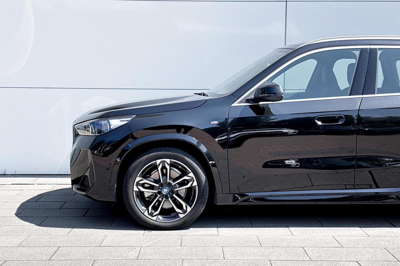 BMW iX1 xDrive30 M-Sport Premium Pack M-Sport | Premium Pack |