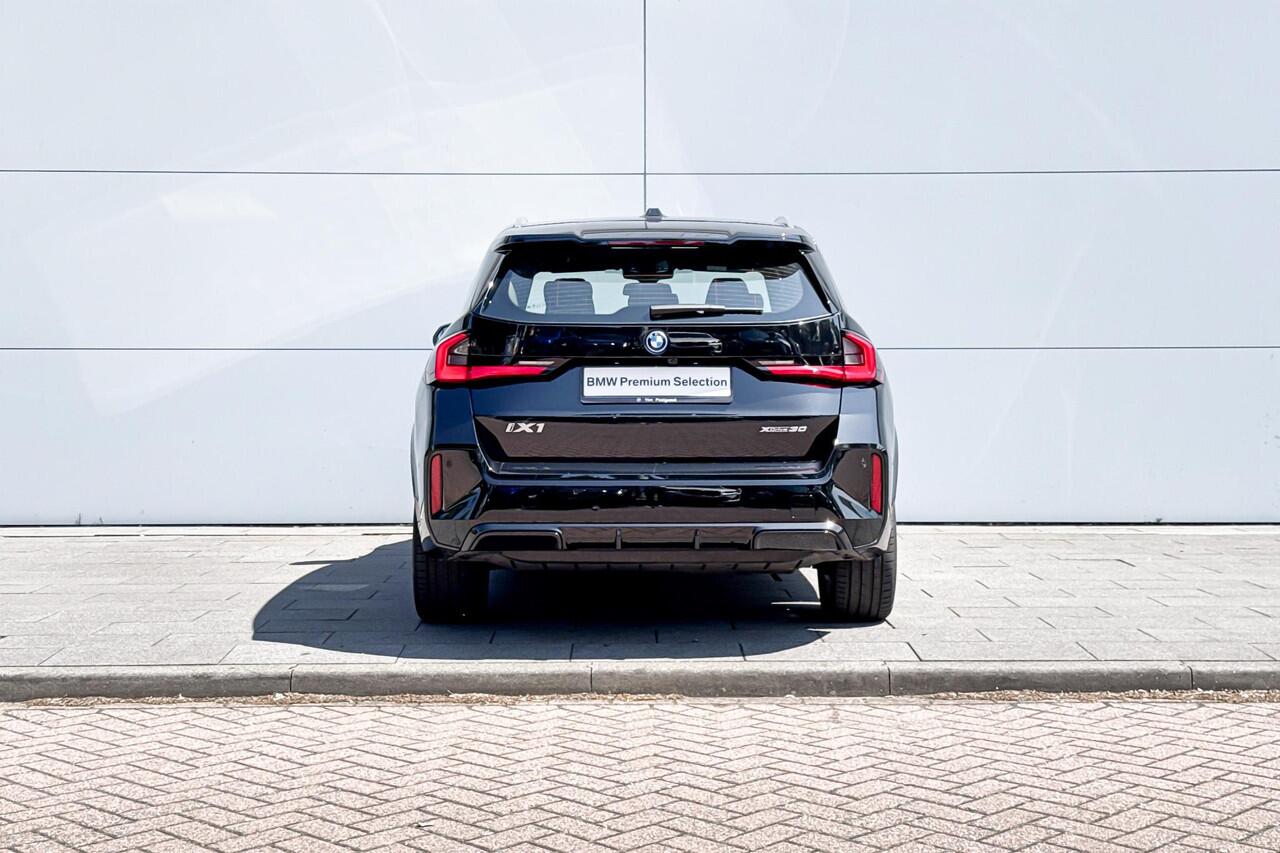 BMW iX1 xDrive30 M-Sport Premium Pack M-Sport | Premium Pack |