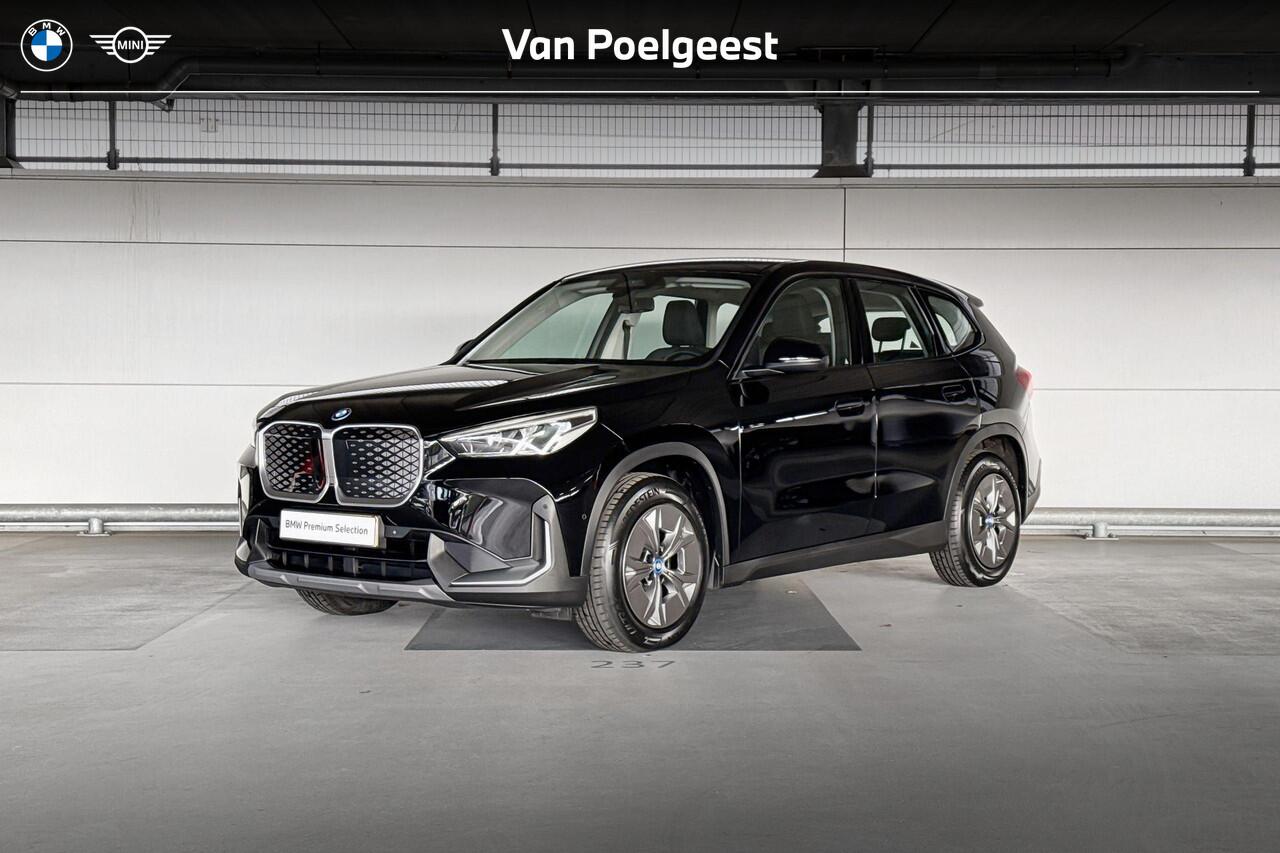 BMW iX1 xDrive30 67 kWh