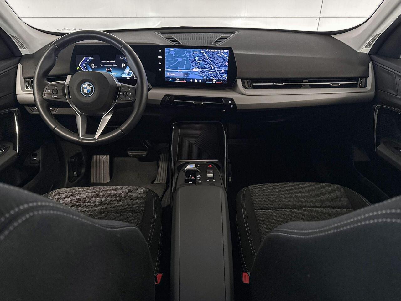 BMW iX1 xDrive30 67 kWh