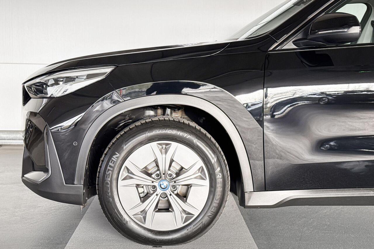 BMW iX1 xDrive30 67 kWh