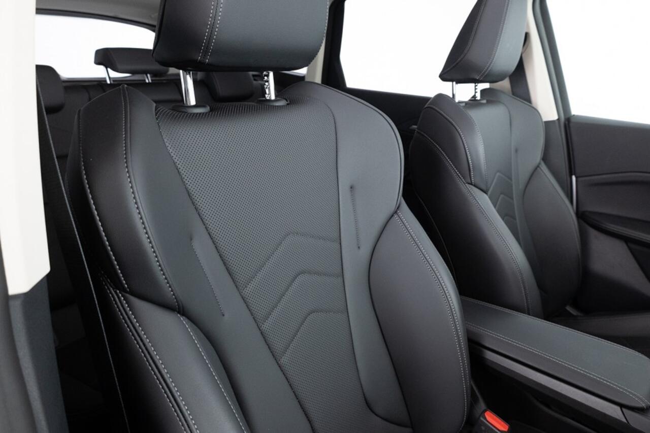 BMW iX1 eDrive20 67 kWh *SOH 100%* PANORAMADAK | harman/kardon | LEDER | Head-Up .
