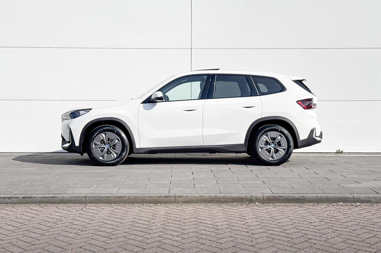 BMW iX1 eDrive20 Premium Travel Pack Premium Pack | Travel Pack | Panoramadak