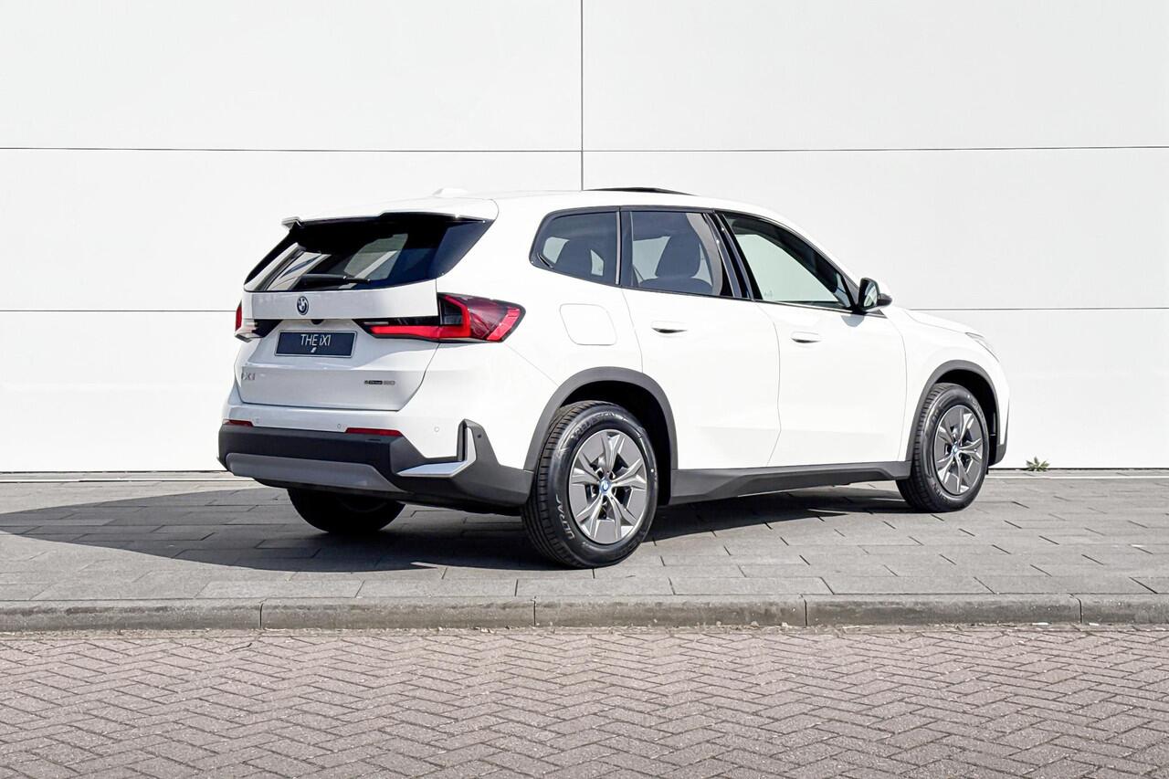 BMW iX1 eDrive20 Premium Travel Pack Premium Pack | Travel Pack | Panoramadak