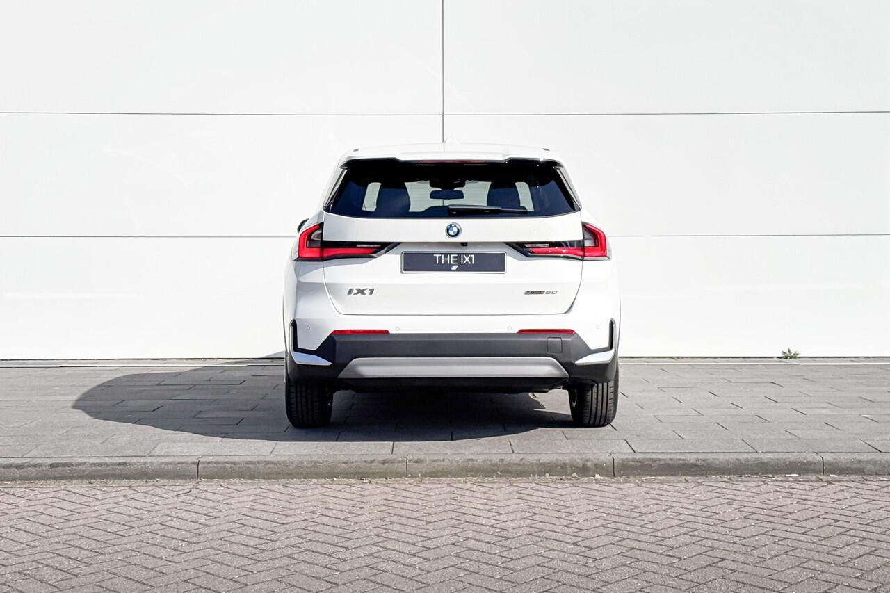 BMW iX1 eDrive20 Premium Travel Pack Premium Pack | Travel Pack | Panoramadak