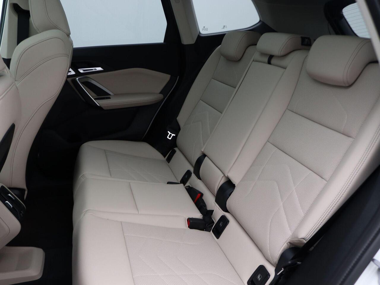 BMW iX1 eDrive20 | Model xLine | Innovation Package | Travel Package