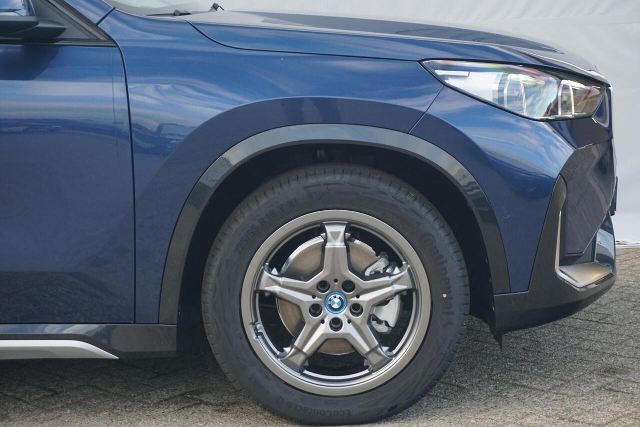 BMW iX1 eDrive20 | xLine | Innovation Pack | Travel Pack
