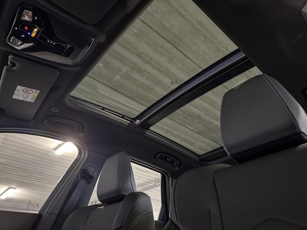 BMW iX1 xDrive30 67 kWh