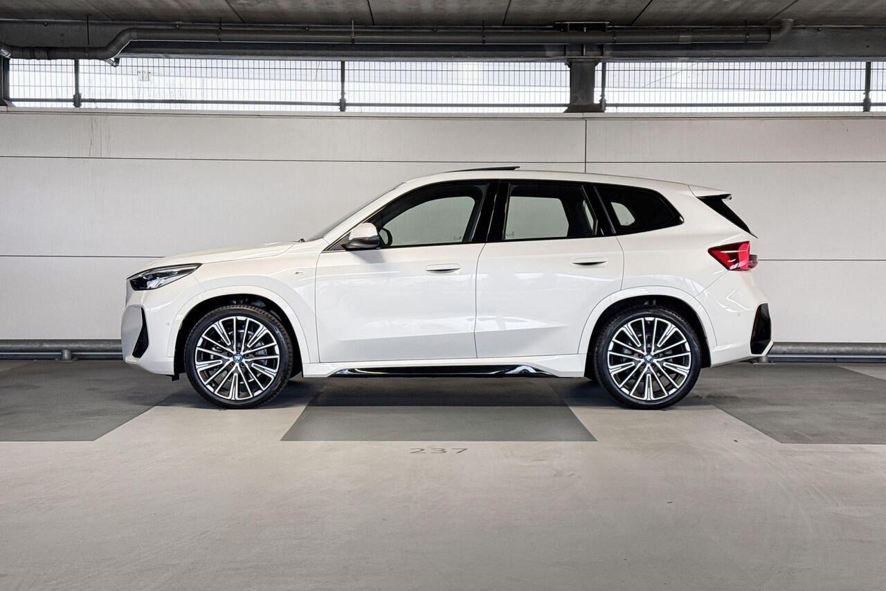 BMW iX1 xDrive30 67 kWh