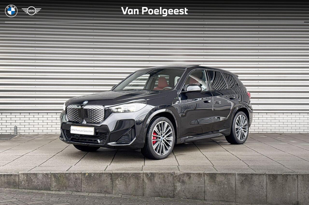 BMW iX1 xDrive30 67 kWh