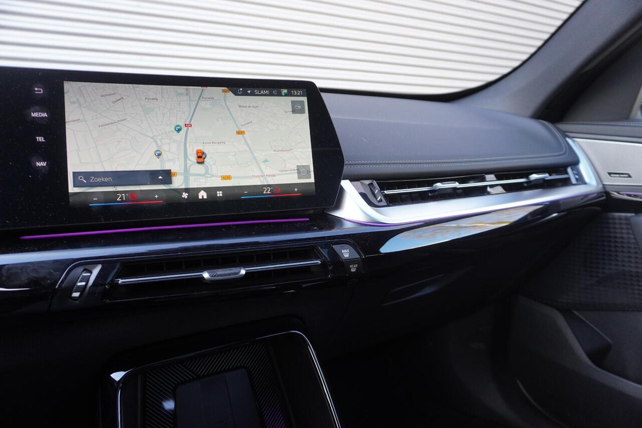 BMW iX1 eDrive20 M Sportpakket | Premium Pack | Comfort Pack | Trekhaak met elektrisch wegklapbare kogel | Glazen panoramadak | Harman-Kardon sound system | Ekris Selection