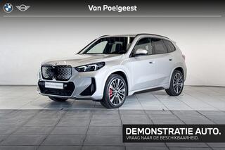 bmw-ix1-edrive20-innovation-pack-m-