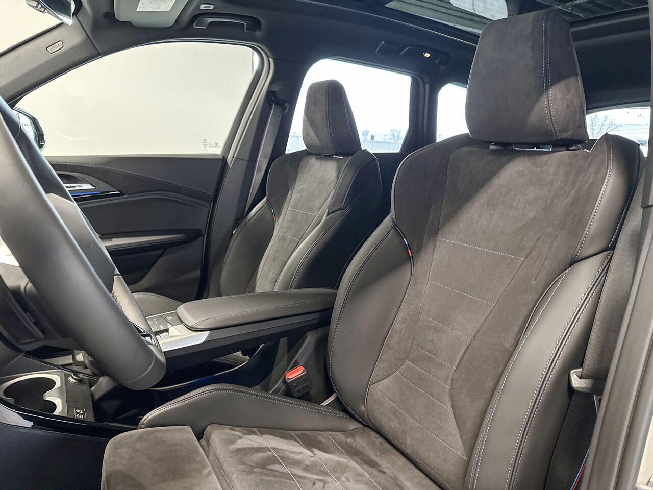 BMW iX1 eDrive20 M Sport Edition Special Request - Beschikbaar vanaf: April 2026