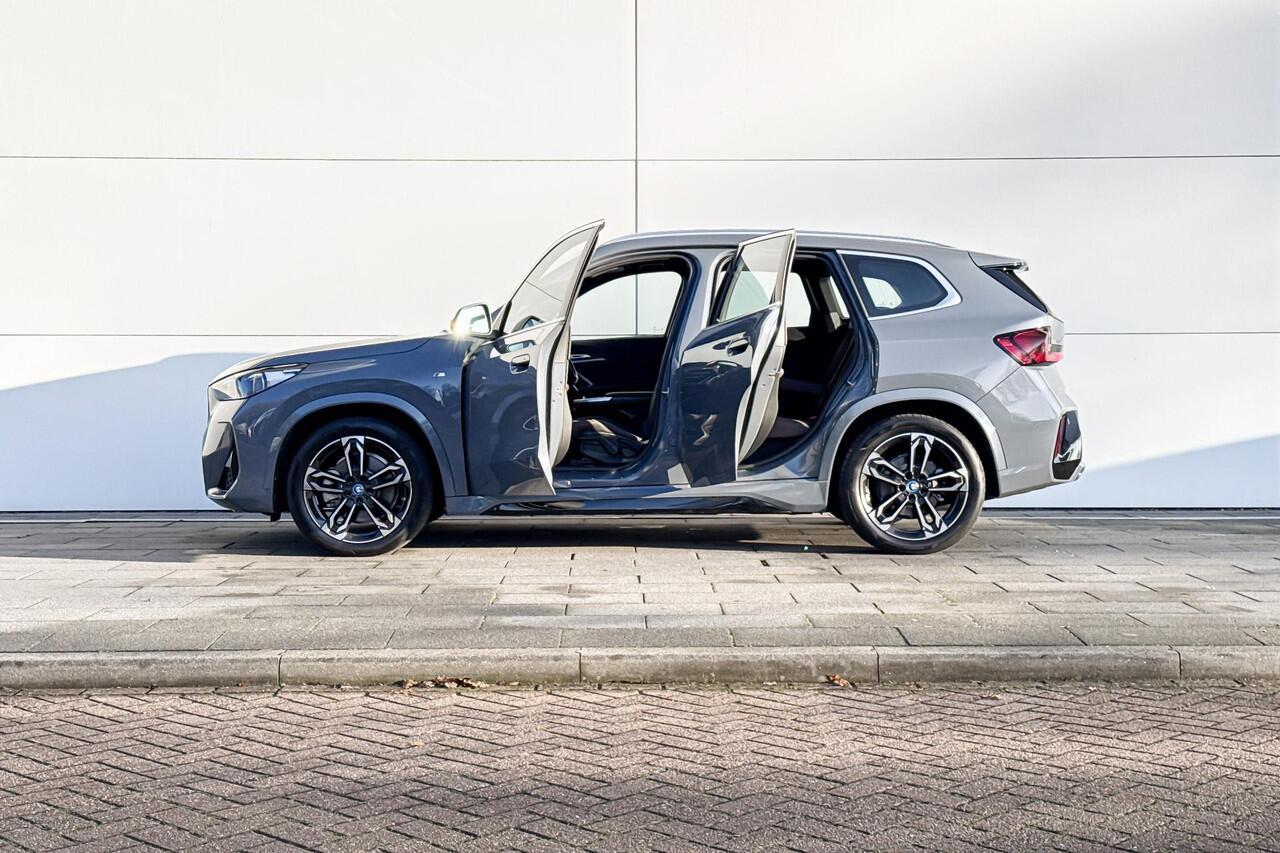 BMW iX1 xDrive30