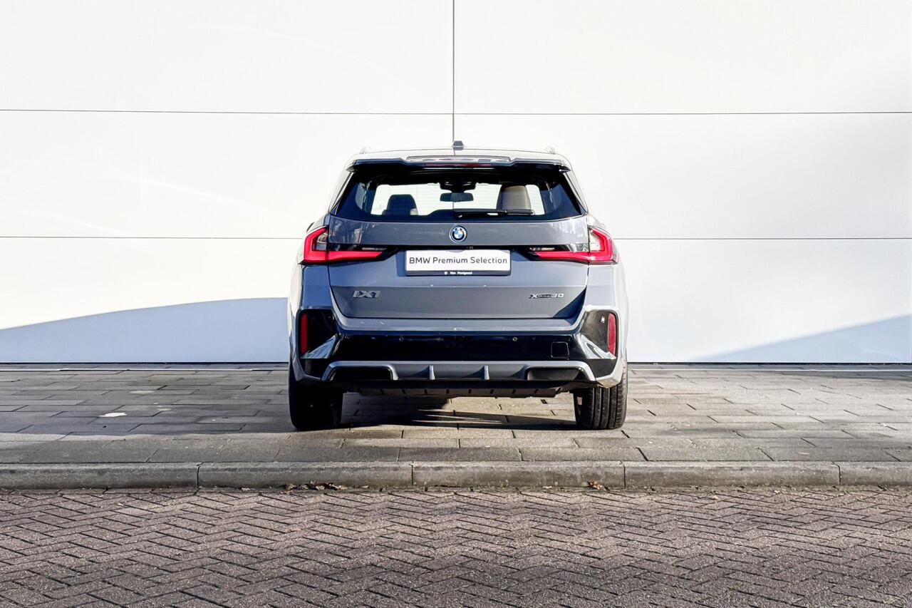 BMW iX1 xDrive30