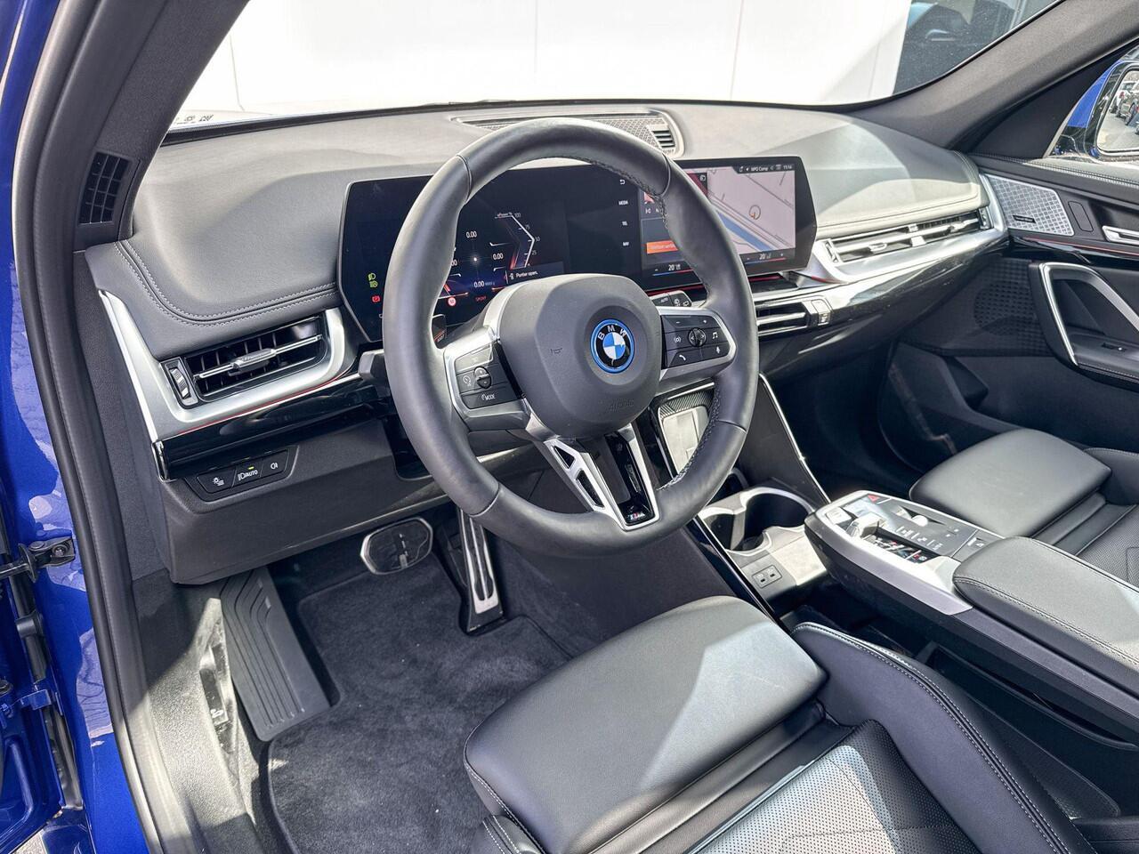 BMW iX1 xDrive30 67 kWh | Premium Pack | M Sport | Harman Kardon | Selections 2500