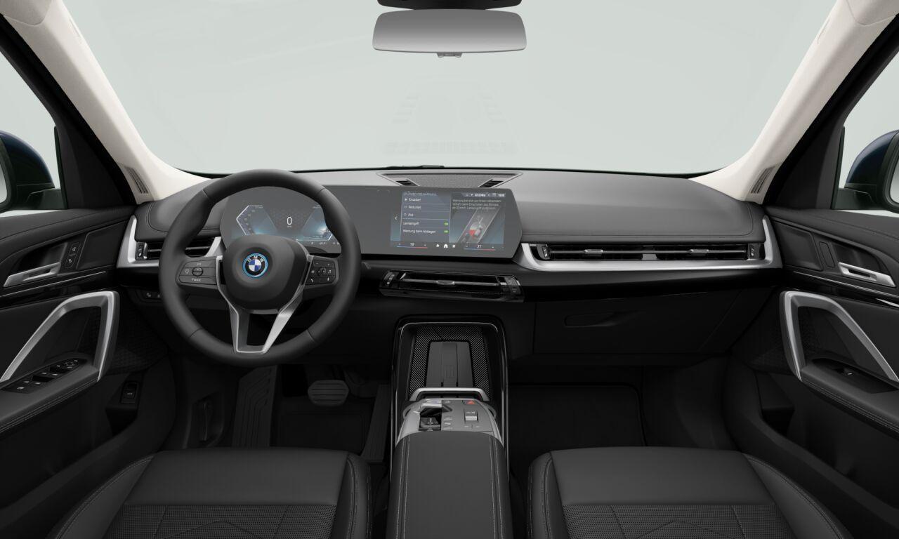 BMW iX1 eDrive20 Pure Edition | Xline | Dakrails | Trekhaak