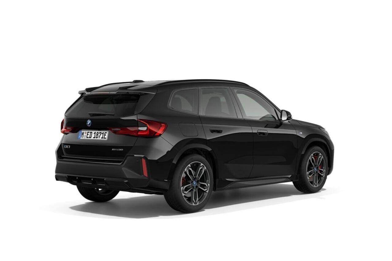 BMW iX1 xDrive30 67 kWh M Sport Edition | M Sportpakket Pro | Premium Pack | Travel Pack