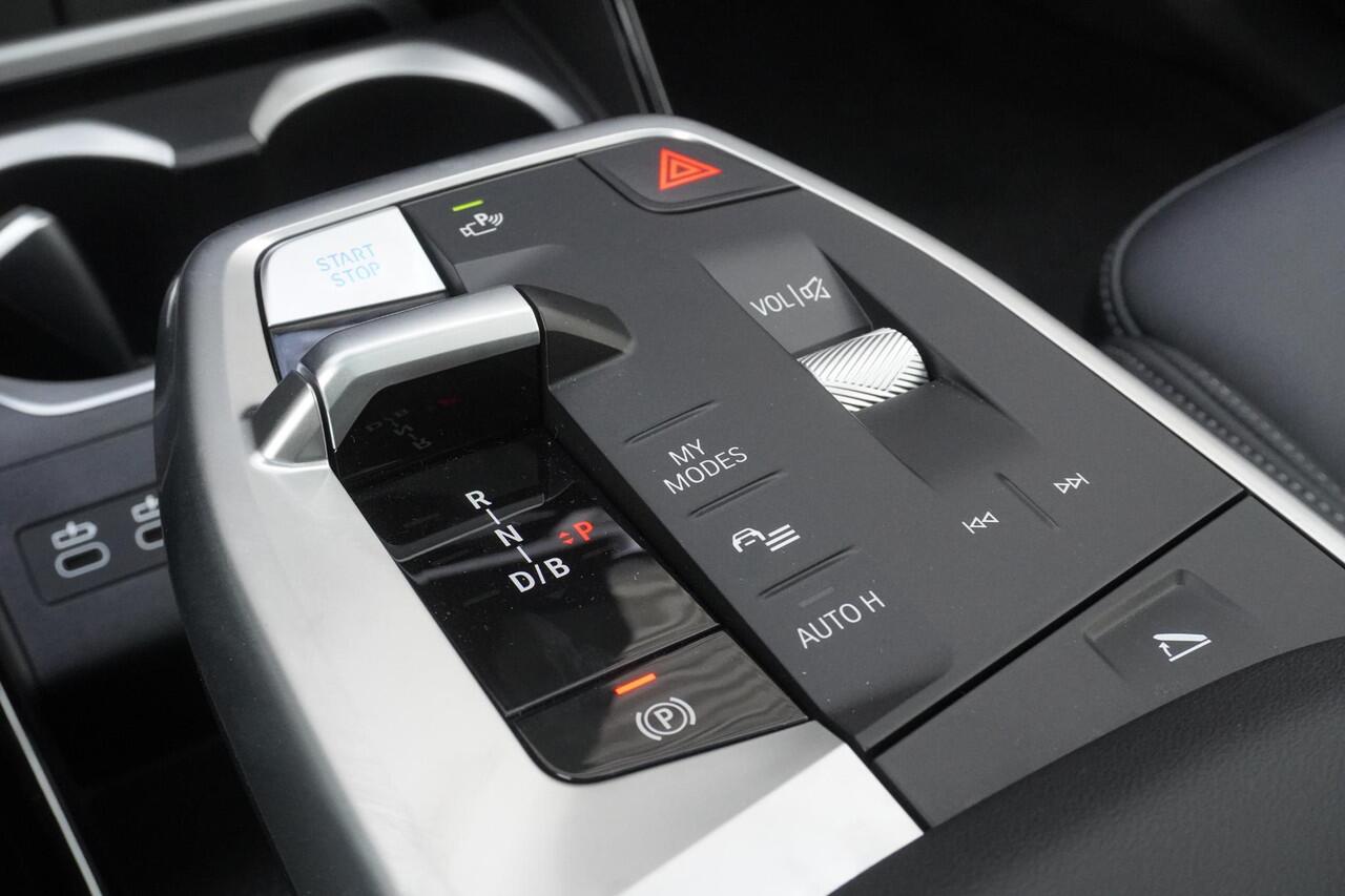 BMW iX1 eDrive20 | xLine | Innovation Pack | Travel Pack