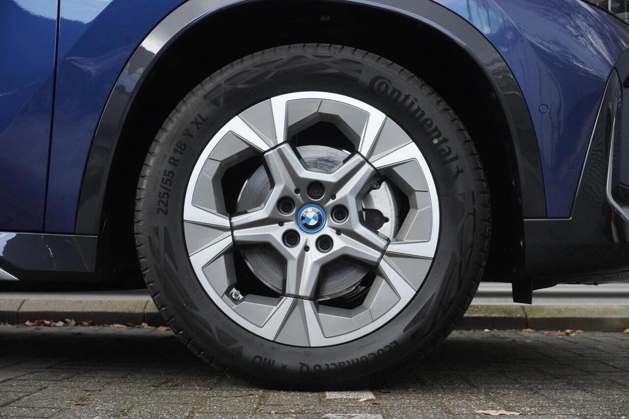 BMW iX1 eDrive20 | xLine | Innovation Pack | Travel Pack