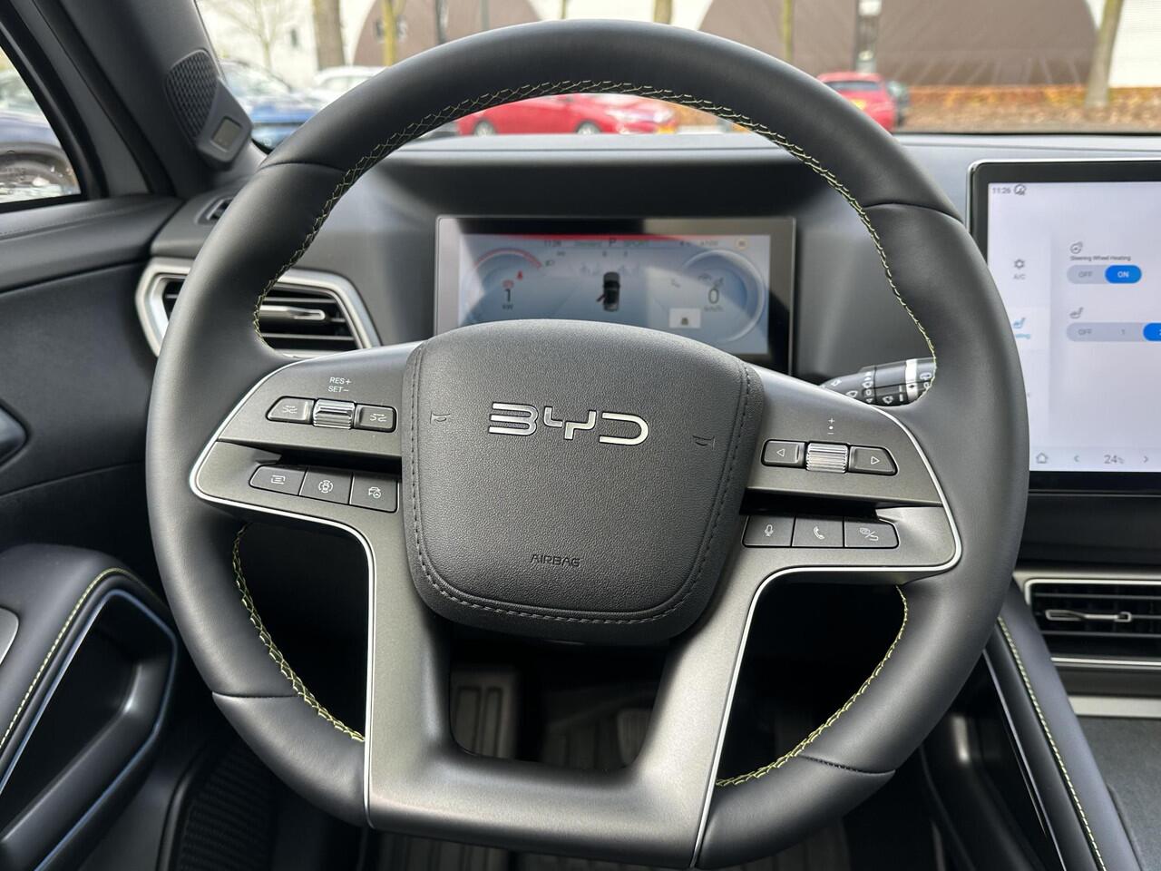 BYD ATTO 2 Boost 45 kWh VAN: ¤32.900,- VOOR: ¤30.770,- UW EINDEJAARSVOORDEEL: ¤2.130,- | 700KM! |VOLLEDIGE BYD FABRIEKSGARANTIE TOT 11-2030 OF 150.000KM| STOEL + STUUR VERWARMING| ADAP. CRUISE| 360 CAMERA| PANO | DODE HOEK|