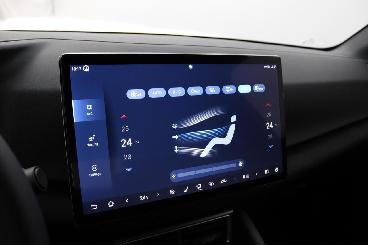 BYD ATTO 2 Boost 45 kWh Panoramadak| 360 graden camera | Navigatie | Stuur-stoelverwarming