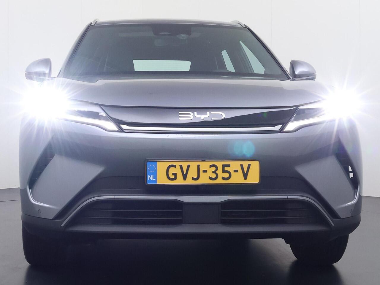 BYD ATTO 2 Boost 45 kWh VAN ¤31.900,- VOOR ¤ 27.877,- UW LENTEVOORDEEL ¤4.023,-!| DIRECT LEVERBAAR | Volledige BYD Fabrieksgarantie t/m 11-2030 of 150.000 km | Stoel & Stuurverwarming | Adaptieve Cruise | 360° Camera | Panoramadak | Dodehoekassistent | Origineel NL 