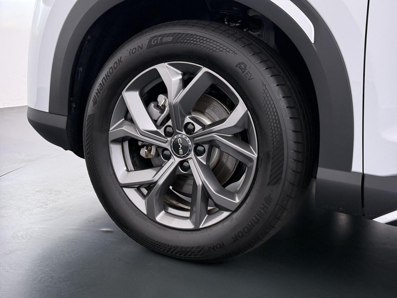 BYD ATTO 2 Boost 45 kWh VAN ¤31.900,- VOOR ¤ 27.877,- UW LENTEVOORDEEL ¤4.023,-! | DIRECT LEVERBAAR | Volledige BYD Fabrieksgarantie t/m 11-2030 of 150.000 km | Stoel & Stuurverwarming | Adaptieve Cruise | 360° Camera | Panoramadak | Dodehoekassistent | Origineel NL