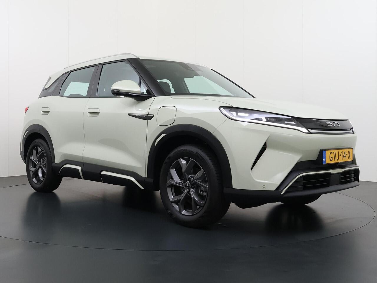 BYD ATTO 2 Boost 45 kWh VAN ¤ 31.900,- VOOR ¤ 27.877,- UW LENTEVOORDEEL ¤ 4.023,-!| DIRECT LEVERBAAR | Volledige BYD Fabrieksgarantie t/m 11-2030 of 150.000 km | Stoel & Stuurverwarming | Adaptieve Cruise | 360° Camera | Panoramadak | Dodehoekassistent | Origineel N