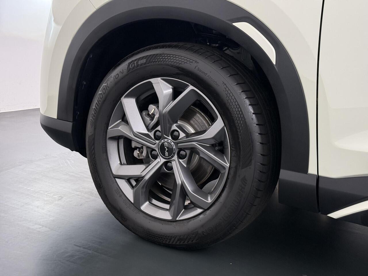 BYD ATTO 2 Boost 45 kWh VAN ¤ 31.900,- VOOR ¤ 27.877,- UW LENTEVOORDEEL ¤ 4.023,-! | DIRECT LEVERBAAR | Volledige BYD Fabrieksgarantie t/m 11-2030 of 150.000 km | Stoel & Stuurverwarming | Adaptieve Cruise | 360° Camera | Panoramadak | Dodehoekassistent | Origineel 