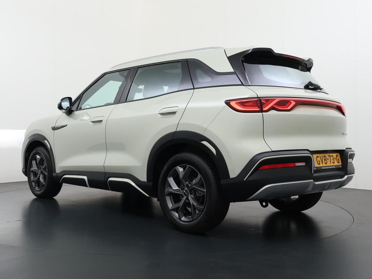 BYD ATTO 2 Boost 45 kWh VAN ¤ 31.900,- VOOR ¤ 27.877,- UW LENTEVOORDEEL ¤ 4.023,-! | DIRECT LEVERBAAR | Volledige BYD Fabrieksgarantie t/m 11-2030 of 150.000 km | Stoel & Stuurverwarming | Adaptieve Cruise | 360° Camera | Panoramadak | Dodehoekassistent | Origineel 