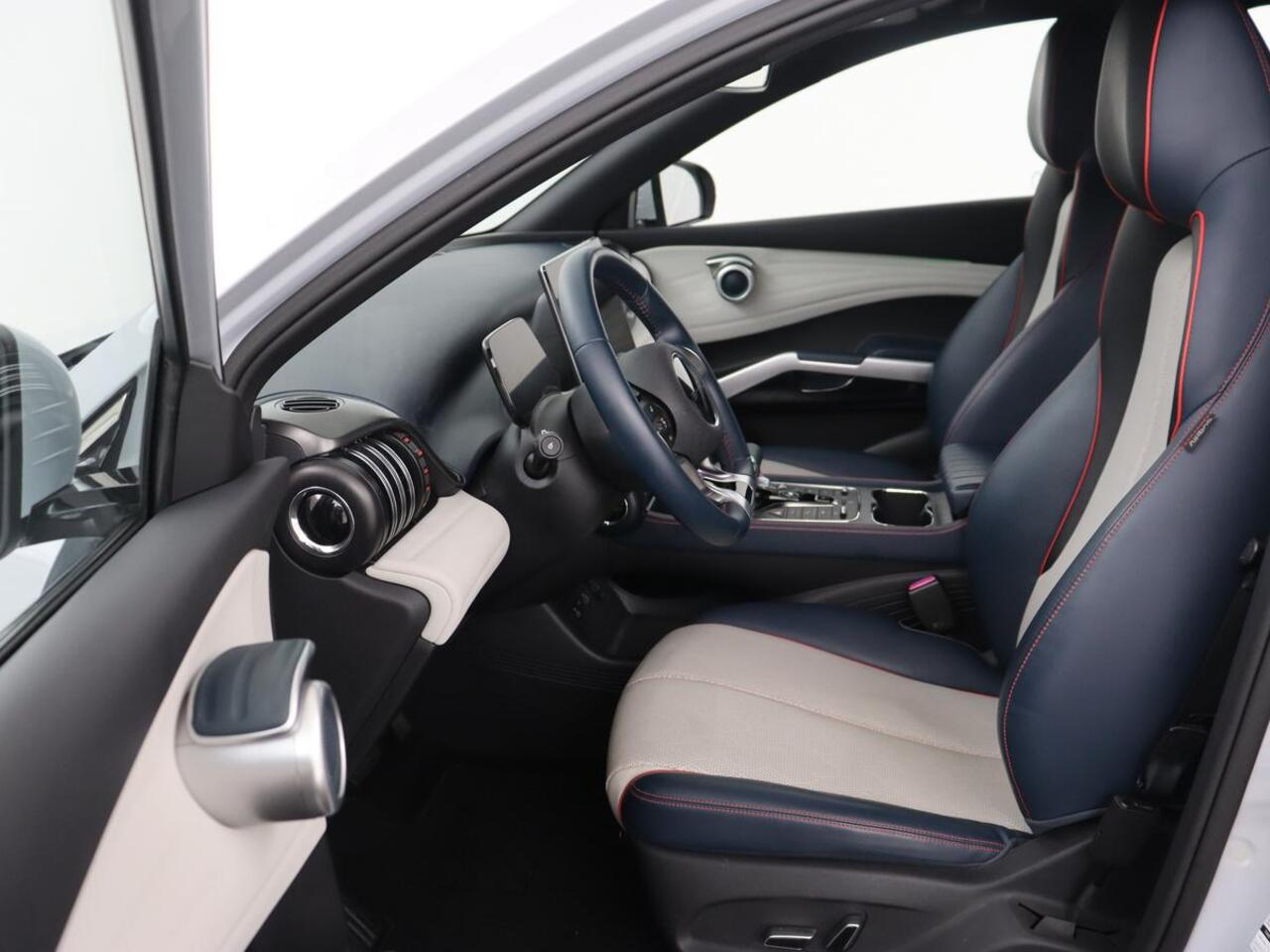 BYD Atto 3 Comfort 60 kWh | Panoramadak | Warmtepomp | Leder | Stoelverwarming | 360 Camera | Carplay | Adaptive cruise | 18'' | Keyless | Full LED