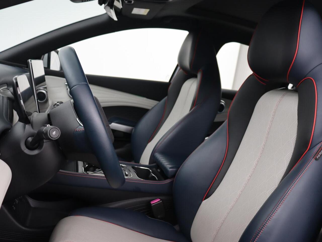 BYD Atto 3 Comfort 60 kWh | Panoramadak | Warmtepomp | Leder | Stoelverwarming | 360 Camera | Carplay | Adaptive cruise | 18'' | Keyless | Full LED