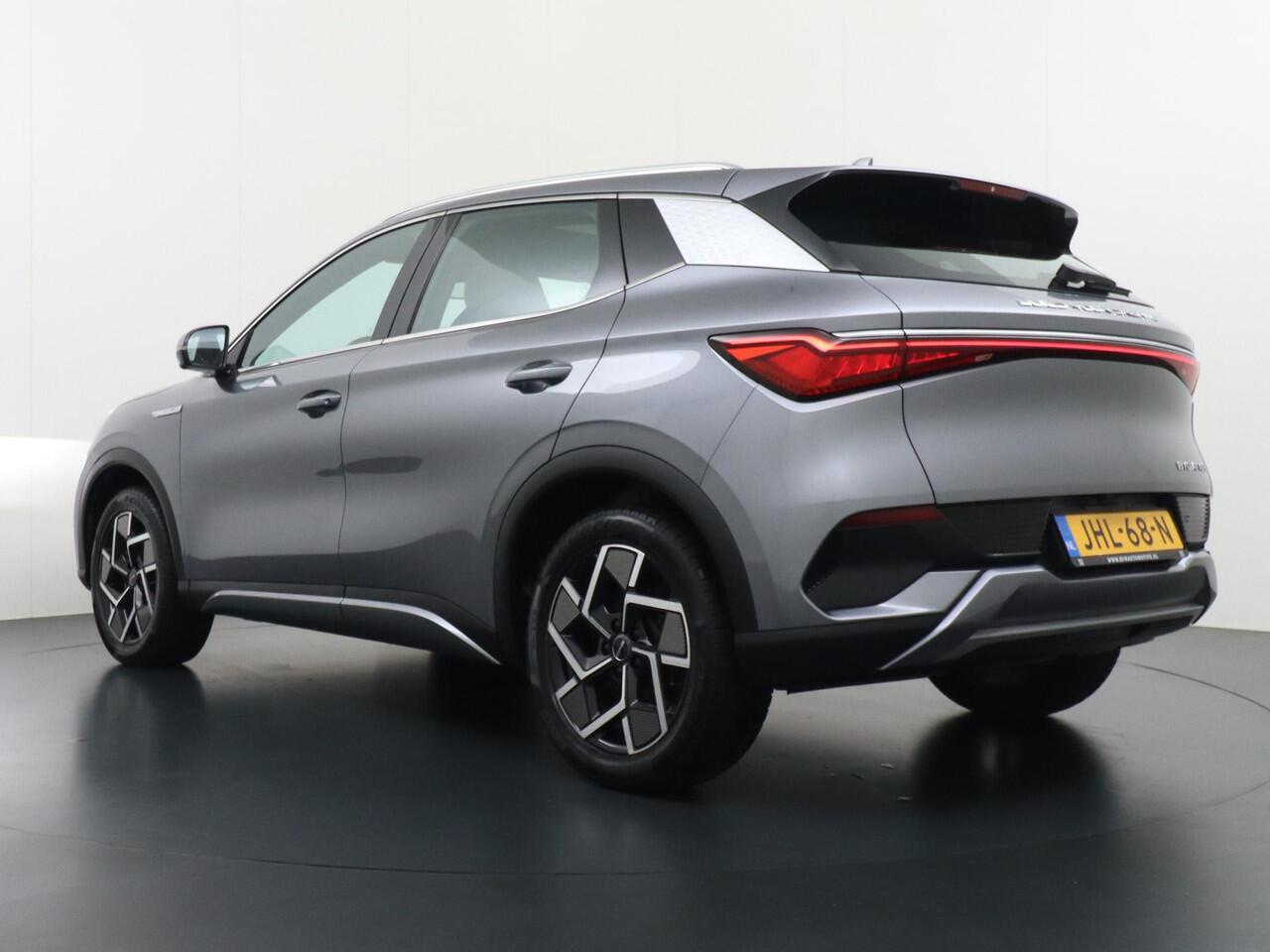 BYD Atto 3 Comfort 60 kWh FABR. GARANTIE T/M 2029 | AANDRIJFLIJN EN ACCU ZELFS T/M 2031| PANO | STOELVERW.|