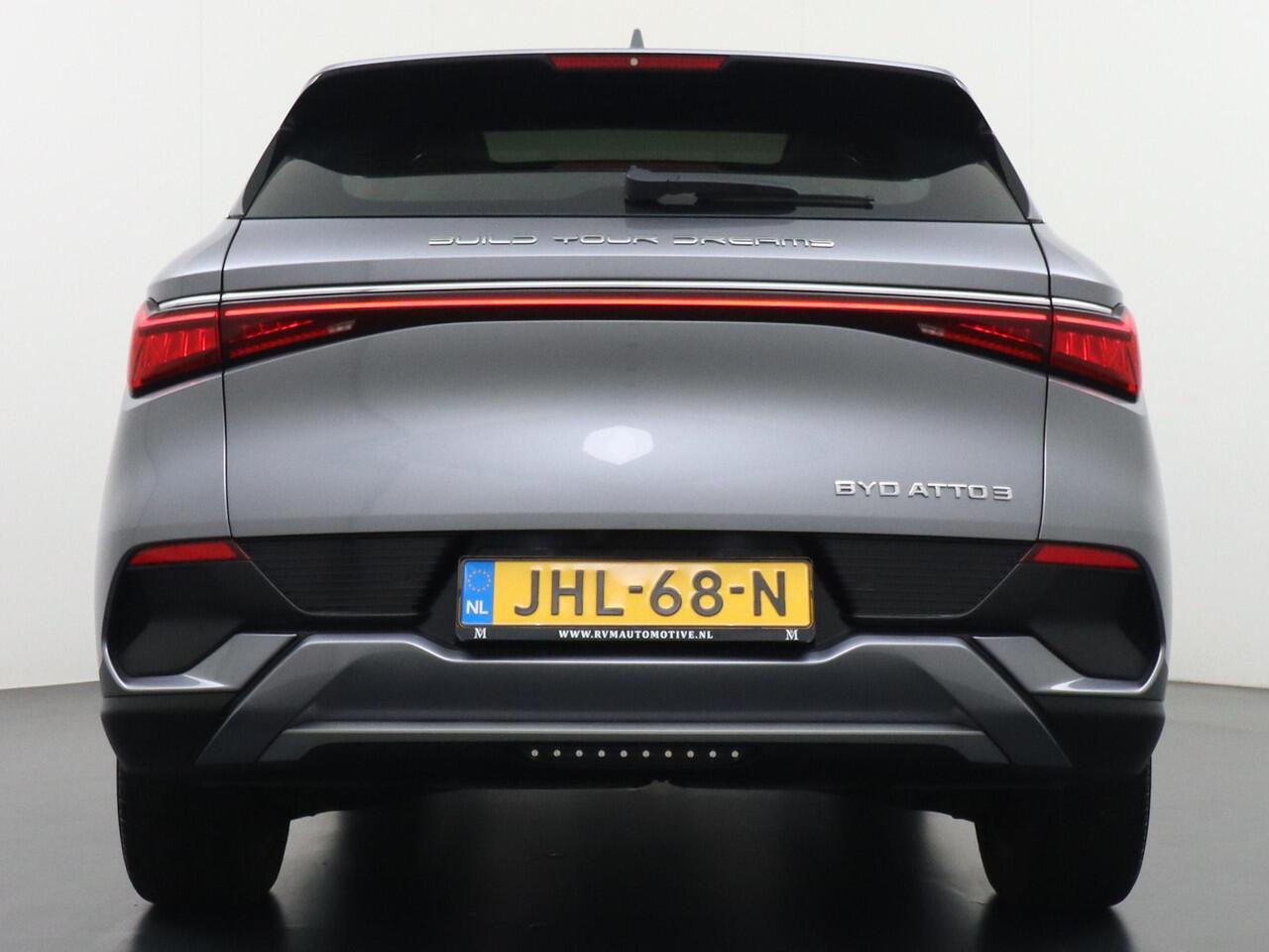 BYD Atto 3 Comfort 60 kWh FABR. GARANTIE T/M 2029 | AANDRIJFLIJN EN ACCU ZELFS T/M 2031| PANO | STOELVERW.|