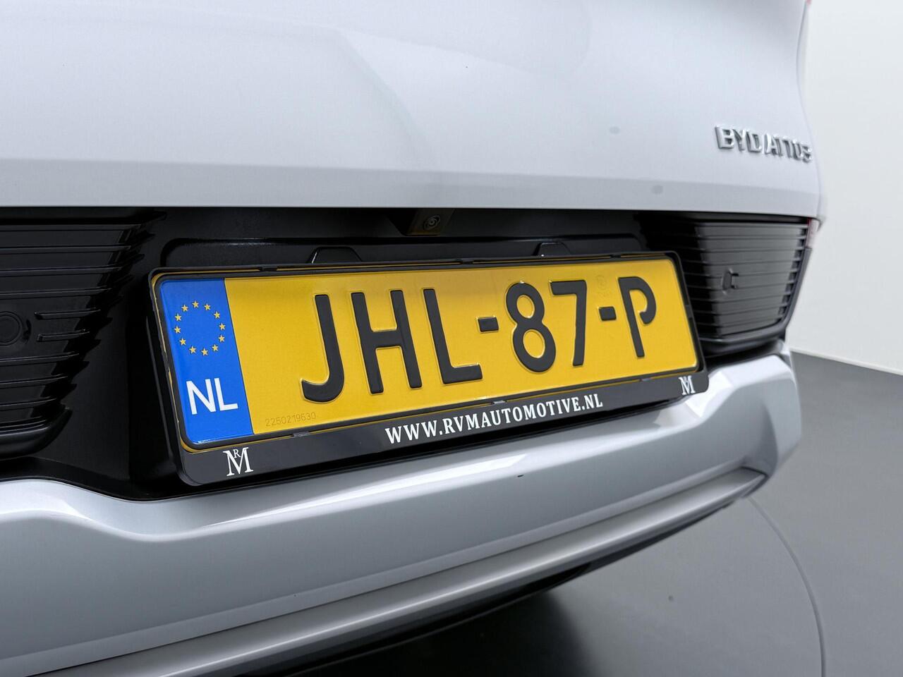 BYD Atto 3 Comfort 60 kWh Onderhoud gehad bij BYD direct leverbaar RIJKLAAR INCL. FABR. GARANTIE T/M 2029 | AANDRIJFLIJN EN ACCU ZELFS T/M 203