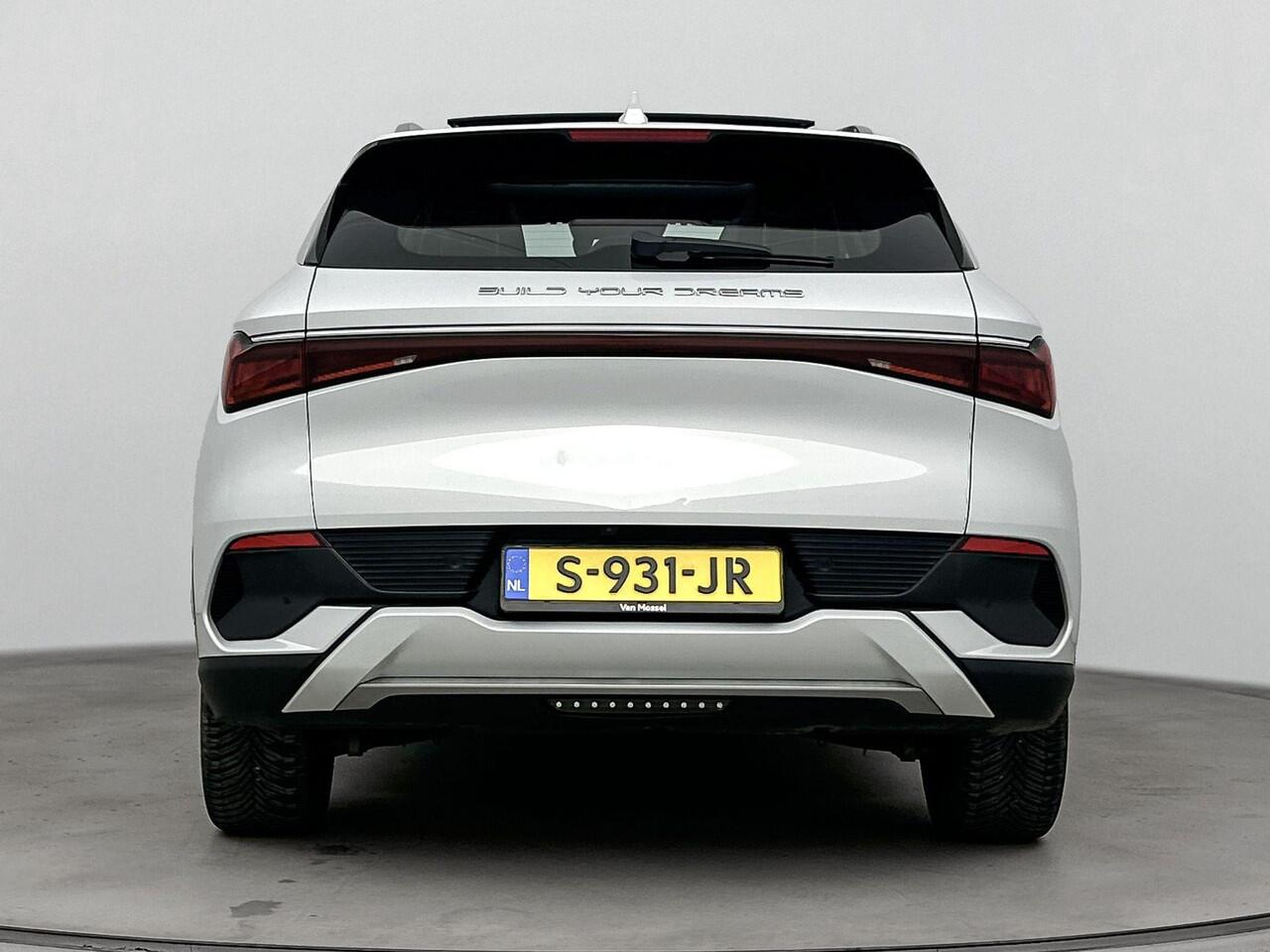 BYD Atto 3 Design 60 kWh | Elektr. bed. achterklep | Climate Control / ECC | Panoramadak | Open dak| Licht metalen velgen 18 inch | Cruise control Standaard | Navigatie | Lederen bekleding | Elektrisch verst. stoelen | Stoelverwarming | LED koplampen | Park Distance