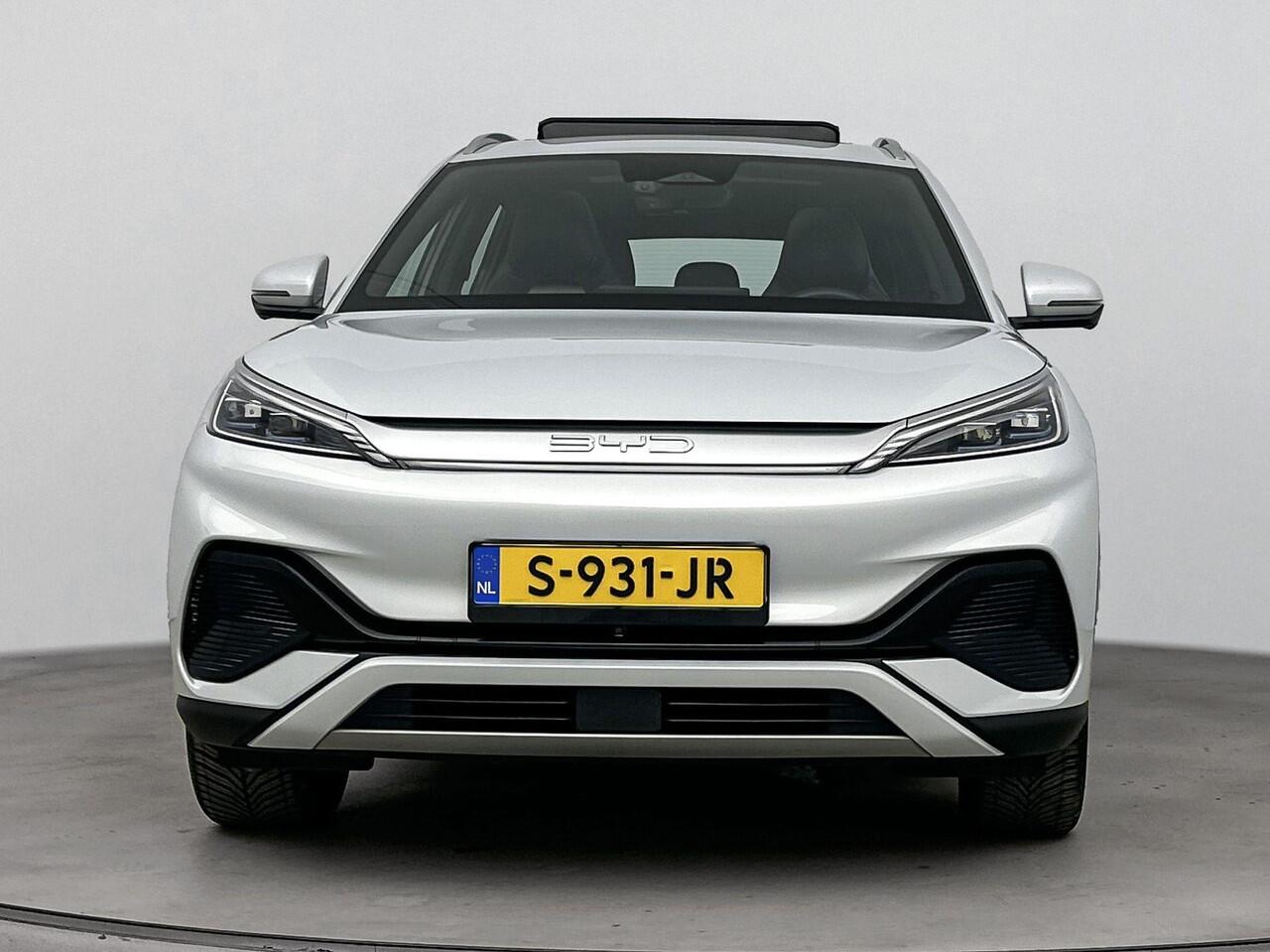 BYD Atto 3 Design 60 kWh | Elektr. bed. achterklep | Climate Control / ECC | Panoramadak | Open dak| Licht metalen velgen 18 inch | Cruise control Standaard | Navigatie | Lederen bekleding | Elektrisch verst. stoelen | Stoelverwarming | LED koplampen | Park Distance