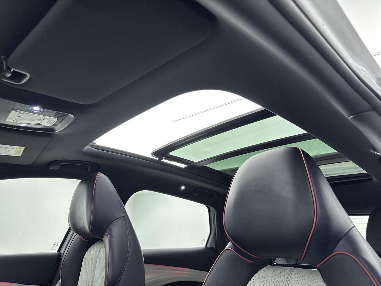 BYD Atto 3 Design 60 kWh | Elektr. bed. achterklep | Climate Control / ECC | Panoramadak | Open dak| Licht metalen velgen 18 inch | Cruise control Standaard | Navigatie | Lederen bekleding | Elektrisch verst. stoelen | Stoelverwarming | LED koplampen | Park Distance