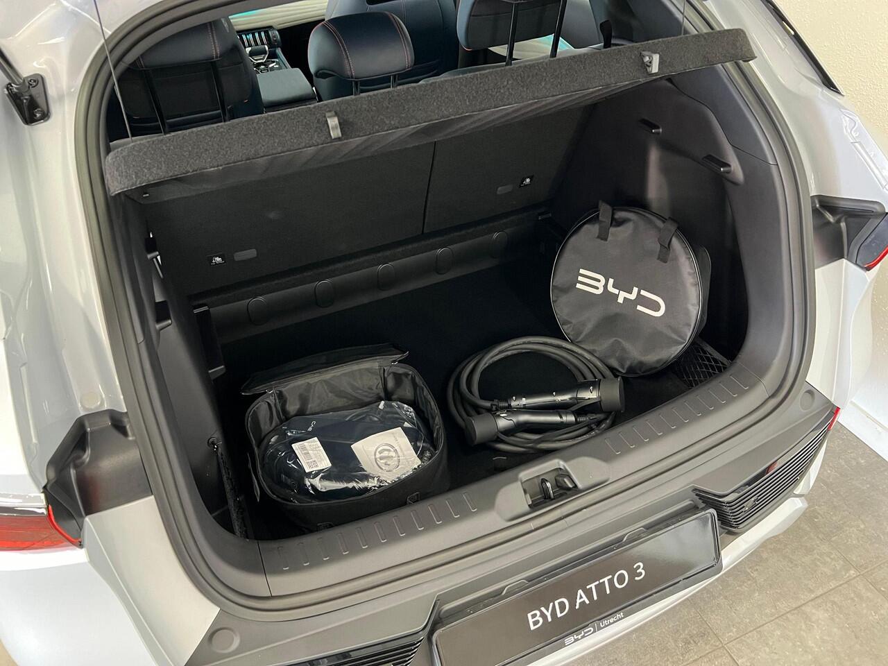 BYD Atto 3 Comfort 60 kWh CLIMATE CONTROL | NAVIGATIE | ELEKTRISCHE STOELEN | 360 CAMERA | CARPLAY & ANDROID AUTO | BEDIENING VIA APP